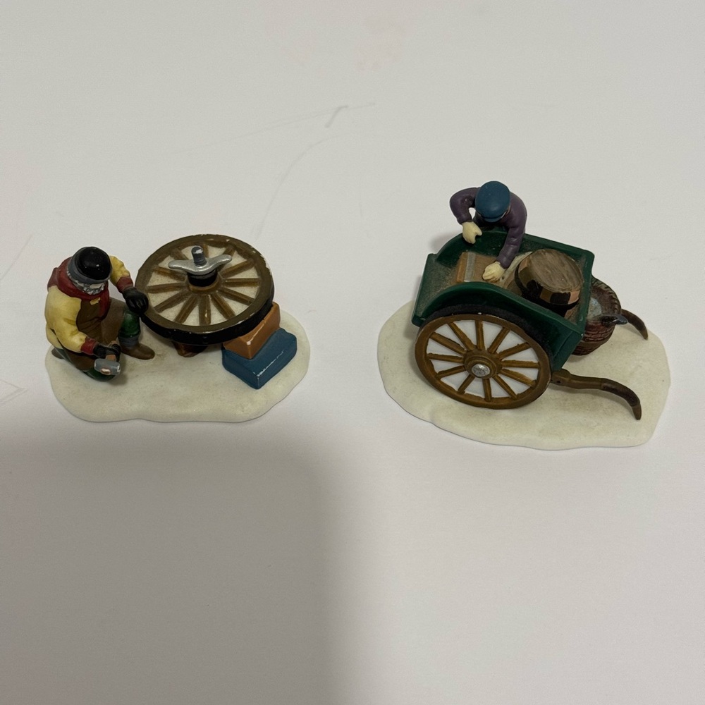 Dept. 56 Heritage Collection Dickens Village Wheelwright & Son Set Of 2 Vintage